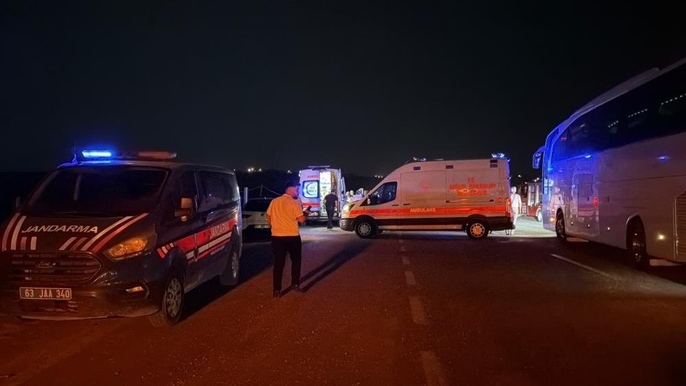 Malazgirt dönüşü feci kaza! Yolcu otobüsleri çarptı, çok sayıda yaralı var