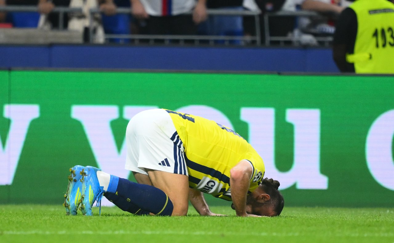 Manşetlerde Fenerbahçe'nin Lyon zaferi var: Fransa gözyaşları içinde