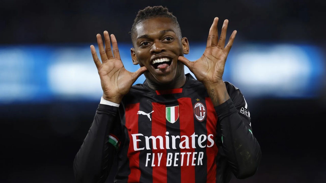 Rafael Leao Galatasaray'a geldi mi? Transferde son durum!