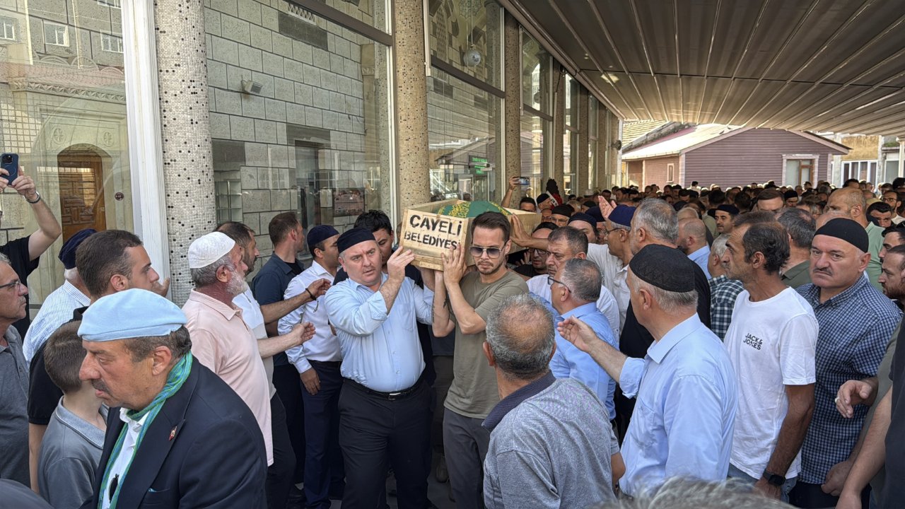 Rize'de acı veda! İki kardeş yan yana defnedildi