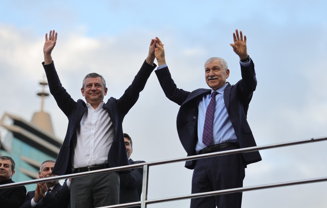 Rüşvetten hapis cezası alan Zeydan Karalar'a, Adanalılardan tepki büyük