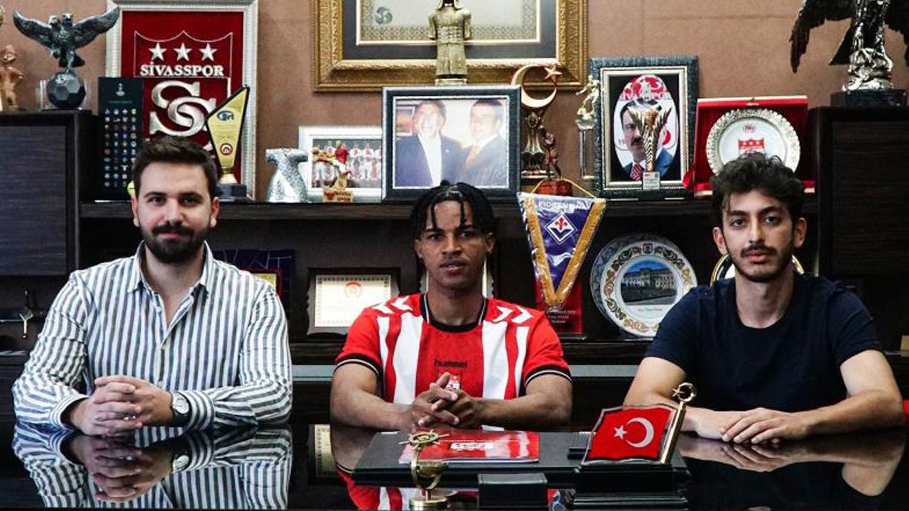 Sivasspor'dan hücum hattına takviye: Clinton Duodu imzayı attı
