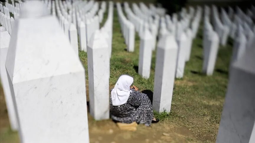 Toprak kabul etmesin, çok şükür geberdi ... Srebrenitsa’da evlatlarını kaybeden anneler Mladiç’in ölümünü böyle karşıladı