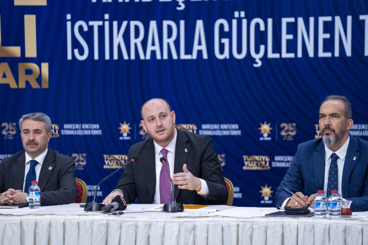 AK Parti’den Erdoğanın adaylığıyla ilgili açıklama: Teknik tarih düzenlemesi yapılabilir