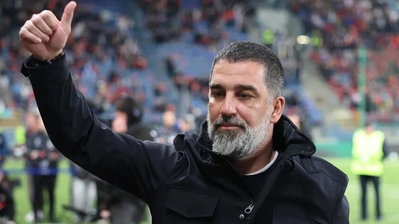 Arda Turan'dan Fenerbahçe için ilk açıklama: Birbirimizin elinden kupalar aldık