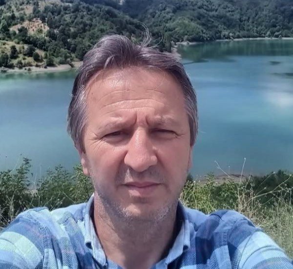 Avda kan donduran olay! Hayvan zannettiği kuzenini öldürdü