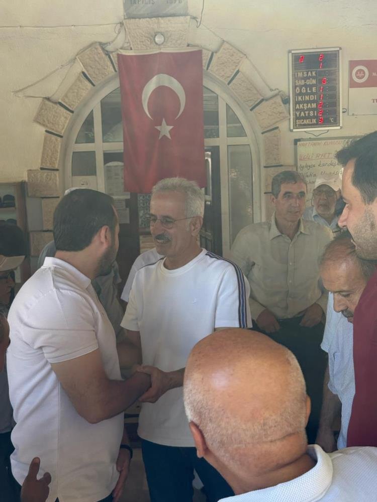 Bakan Uraloğlu, Marmaris'te vatandaşlarla bir araya geldi! Hisarönü için talep yağdı
