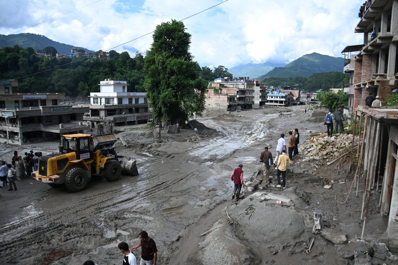 Nepal’de sel felaketinin ardından akılalmaz tuzak! Hükümetten Meta ve TikToka çağrı: Acilen kaldırın