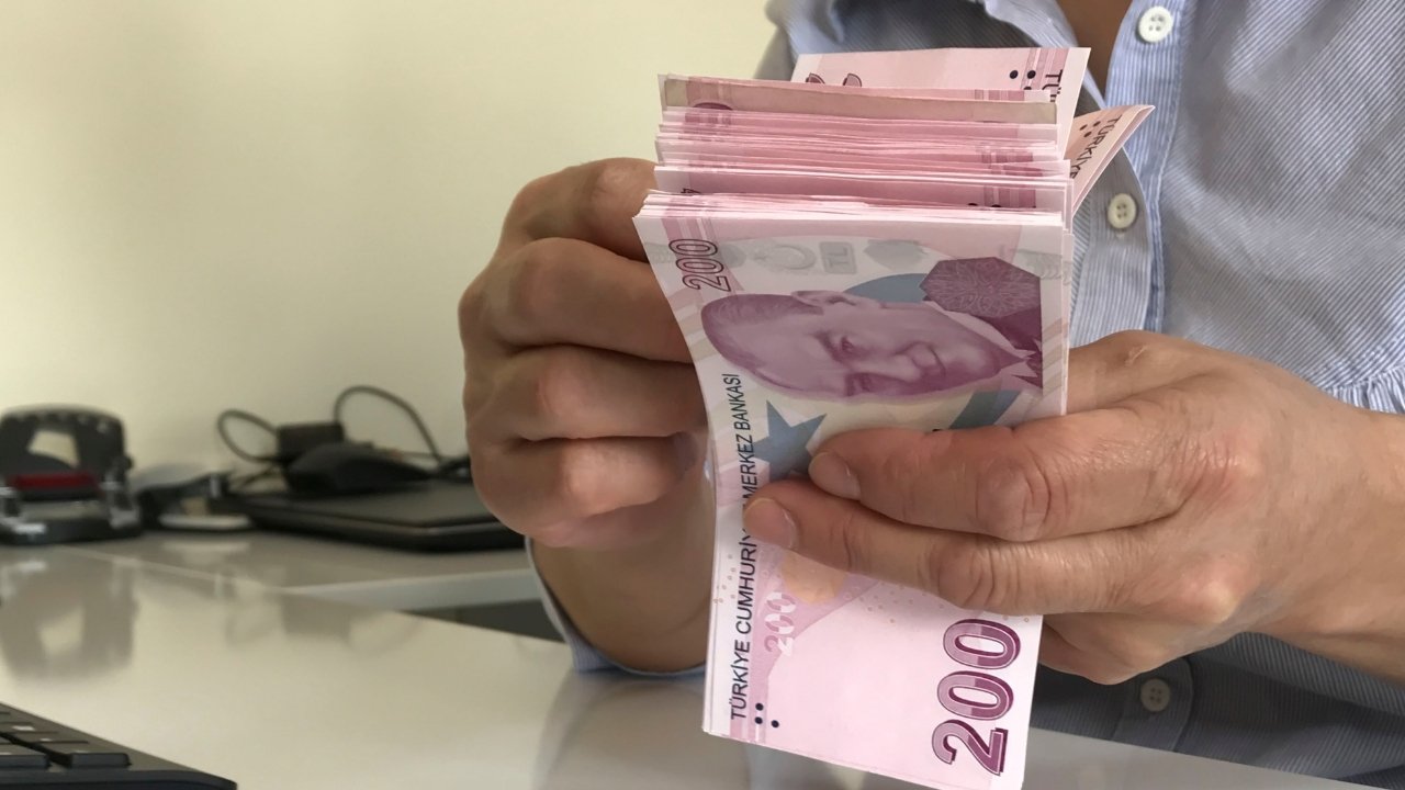 Vergi ve SGK borcu olan da yararlanabilecek: Esnafa kredi müjdesi