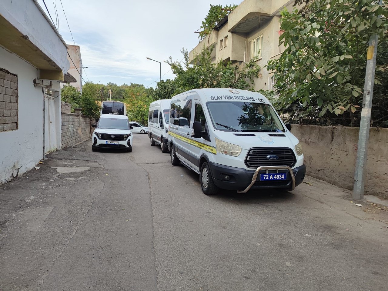 Annesini öldürdü, emniyete gidip teslim oldu! Batmandaki dehşetin detayları ortaya çıktı