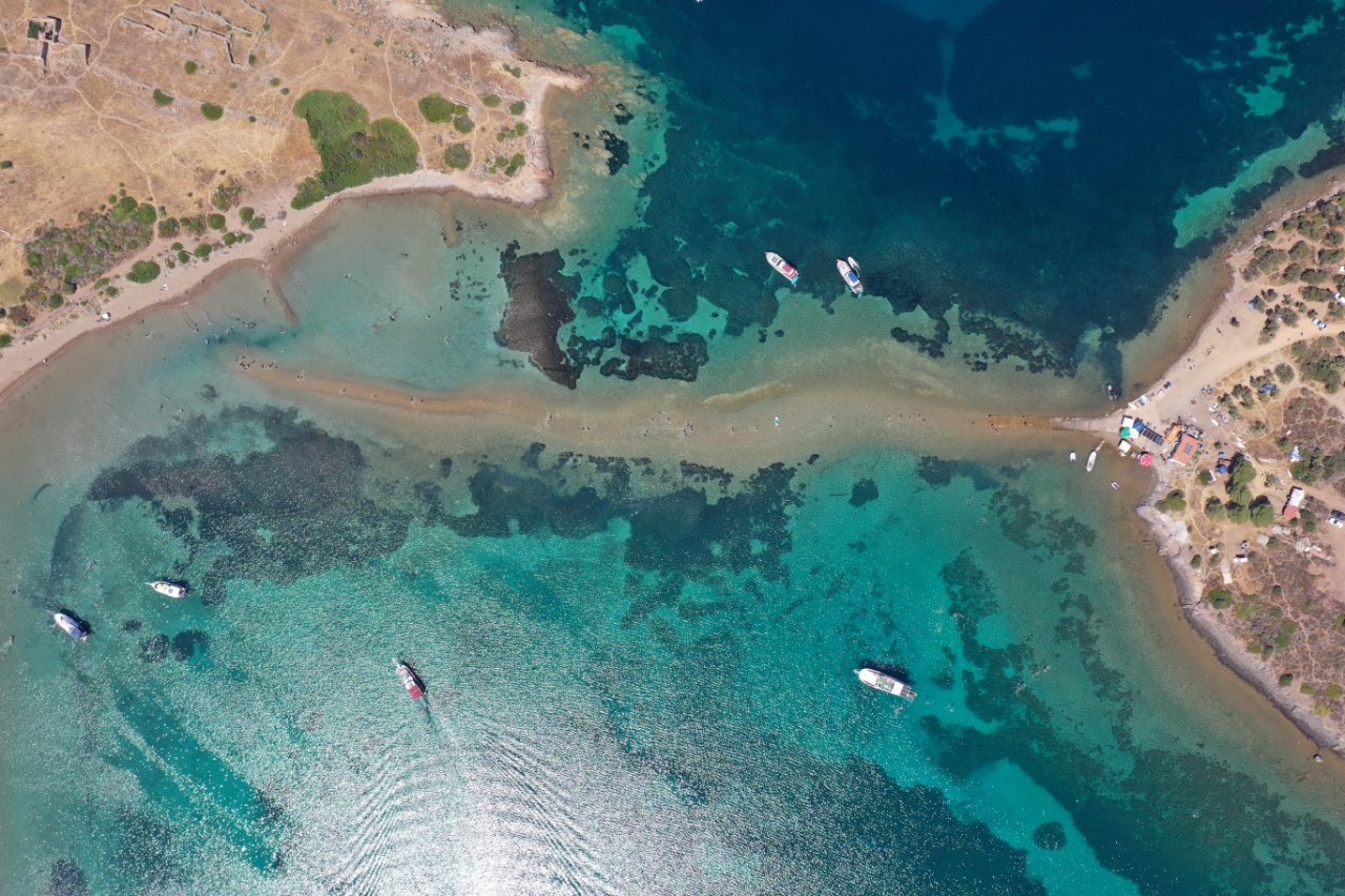 Denizin ortasında yürüyüş! Ayvalık’ta Cunda ile Maden Adası arasındaki doğal rota ilgi görüyor
