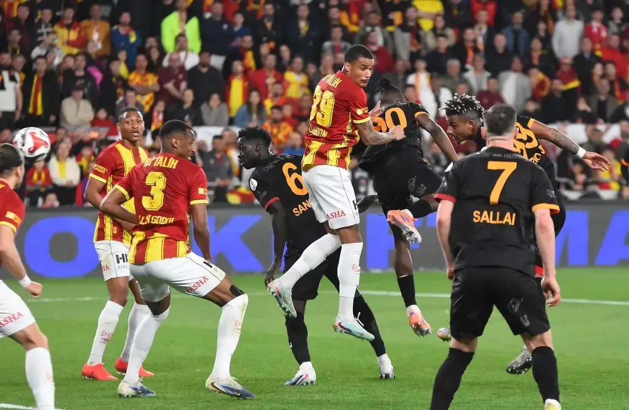 Galatasaray-Göztepe canlı yayın hangi kanalda, saat kaçta? Maçı Mehmet Türkmen yönetecek