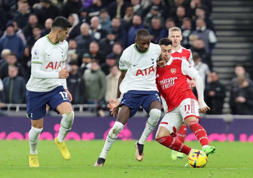 Galatasaray istiyordu, ezeli rakibe gidiyor