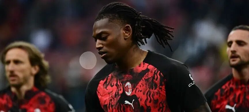Rafael Leao, Galatasaray'da bu sezon Lesley Ugochukwu ve Aleksey Batrakov'un ardından bu sezon 3'üncü transferi oldu.