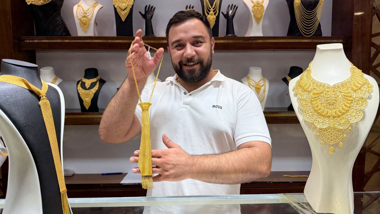 Gelinlerin altın kemerine rakip çıktı! Yok satıyor, fiyatı 1,5 milyon TL’yi buluyor