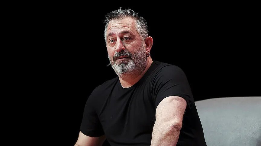 Komedyen Cem Yılmaz hastaneye kaldırıldı! Kalp krizi geçirdi, sağlık durumu belli oldu