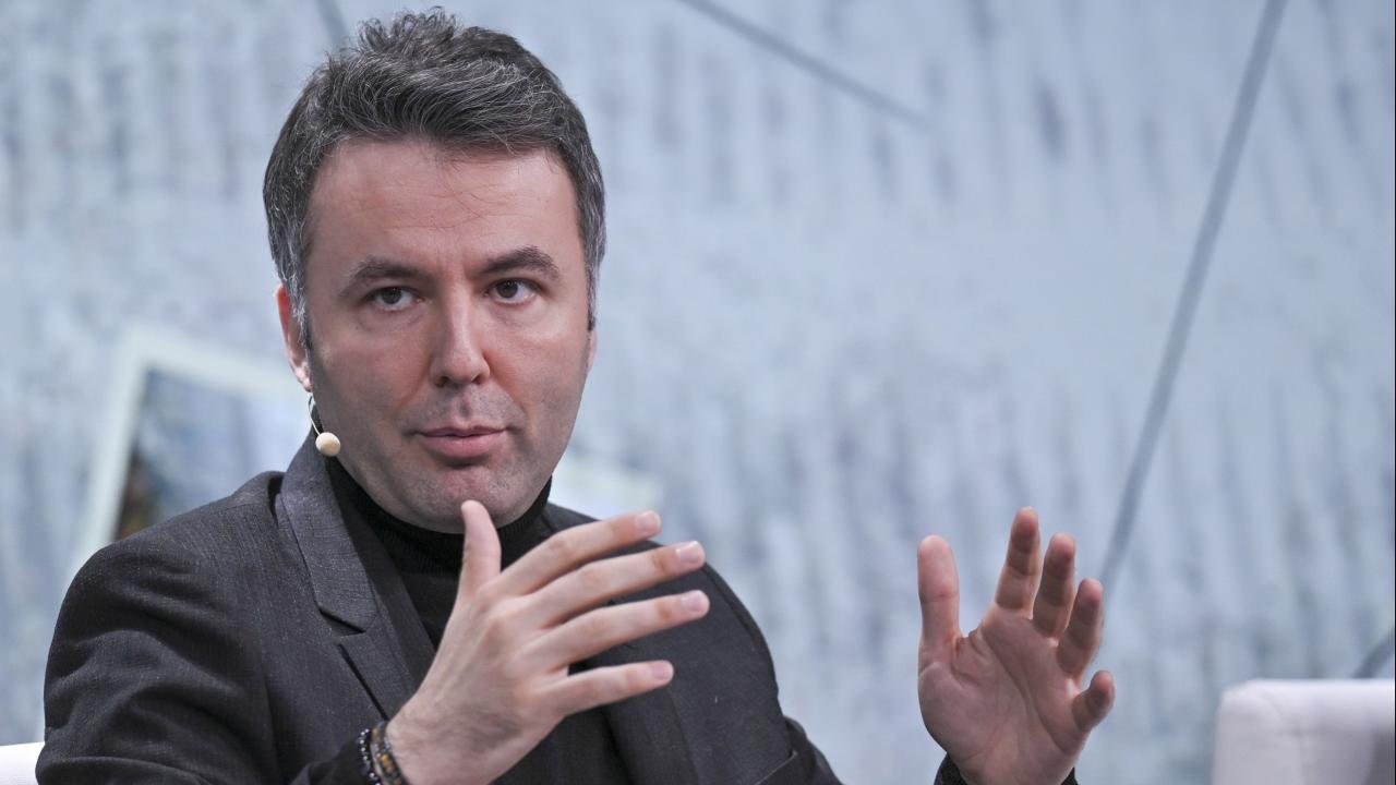 Mehmet Akif Ersoy’dan 'tahliye vaadiyle para talep' eden 4 kişi tutuklandı!