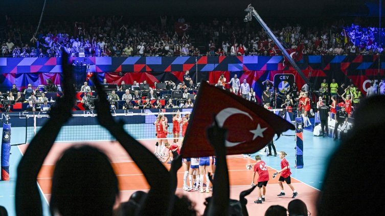 Türkiye-Azerbaycan voleybol maçı ne zaman, saat kaçta? Filenin Sultanları CEV 2026 Avrupa Şampiyonası’na namağlup devam ediyor!