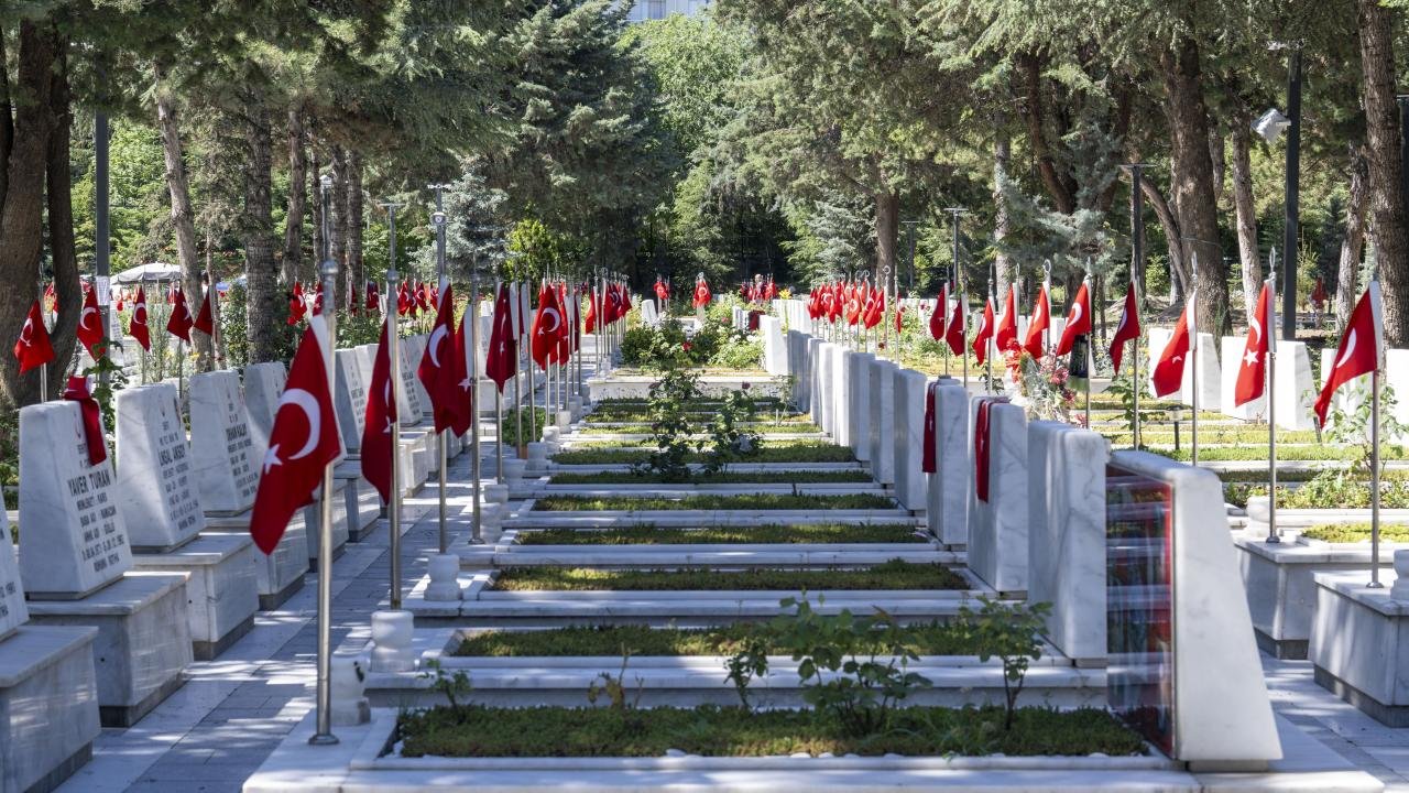 Artık onlar da aylık alacak! Şehit yakınları ve gaziler için düzenleme TBMM'ye sunuldu