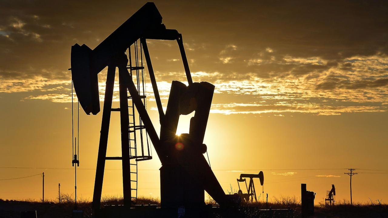 Brent petrol fiyatı neden düştü? Varil fiyatı yüzde 7,4 geriledi!