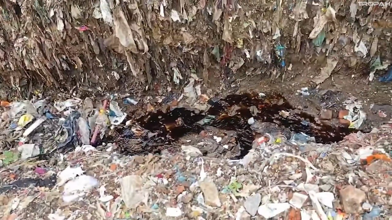Çevre felaketinin adresi! Çöp Everesti 65 metreyi aştı, görenlerden tepki yağıyor