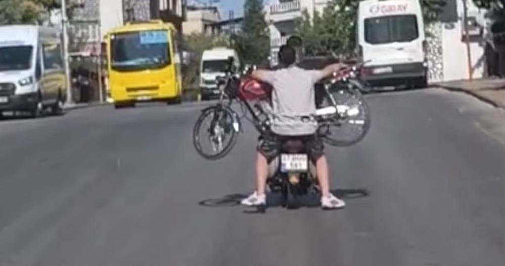 Gaziantep'te akılalmaz görüntü! Motosiklet üzerinde motosiklet taşıdılar