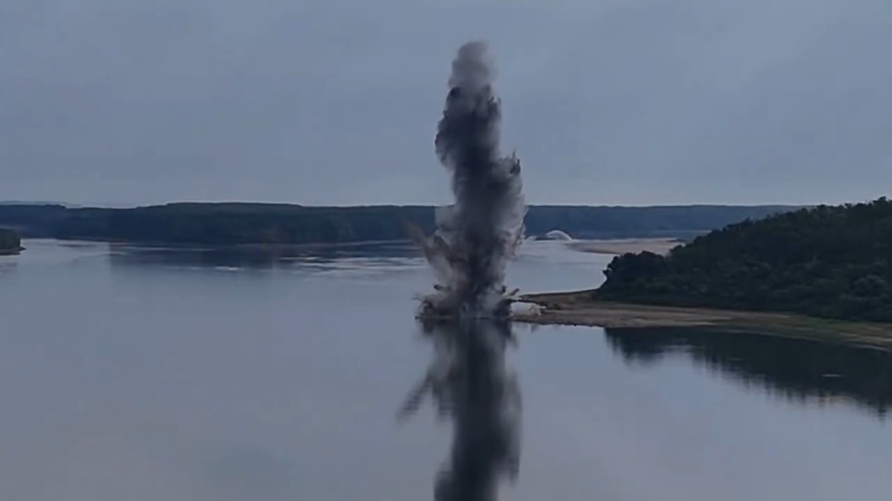 Romanya'da kuraklık alarmı! Tuna Nehri çekildi, kontrollü patlama yapıldı