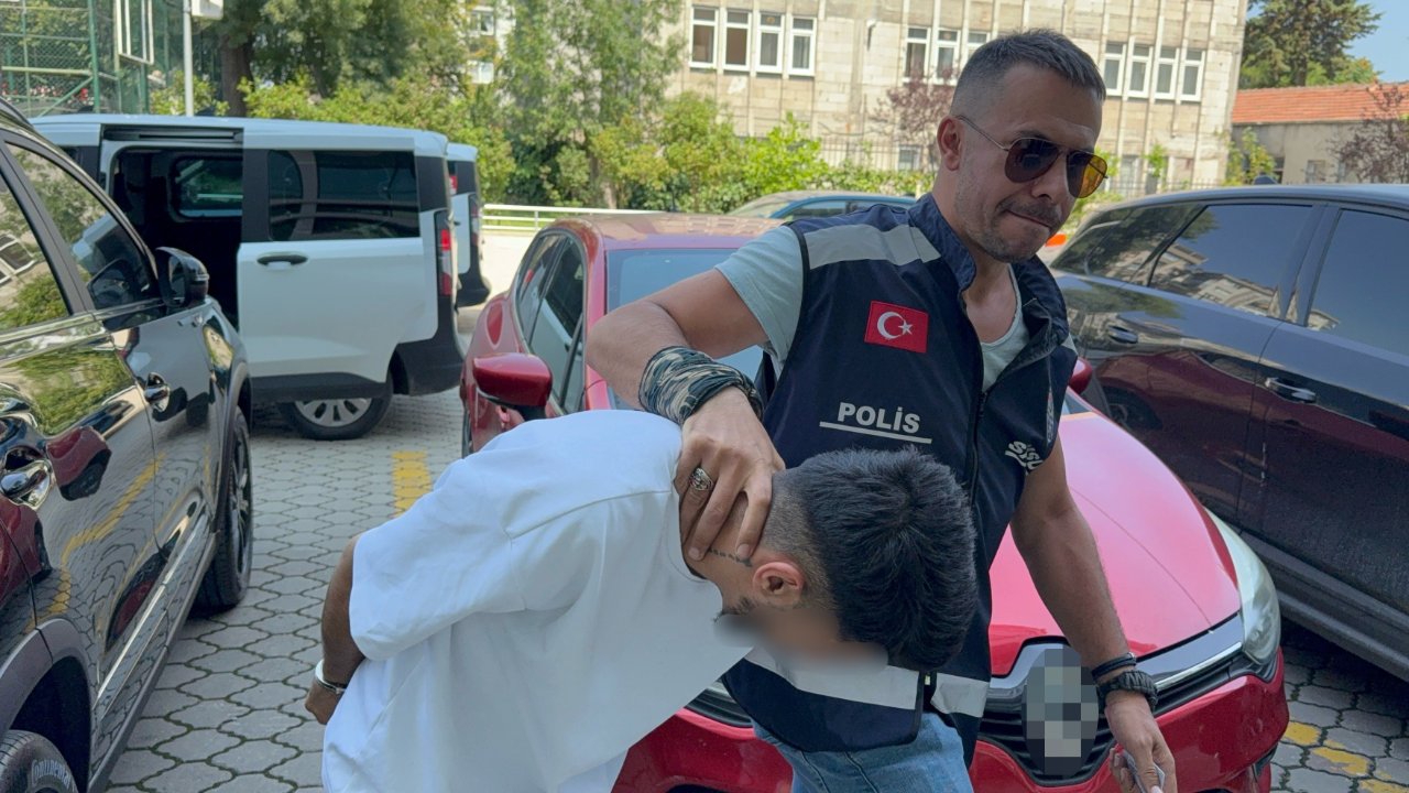 Tekmeledi, demir sopayla dövdü, kızgın kepçeyle yaktı! O cani gözaltında