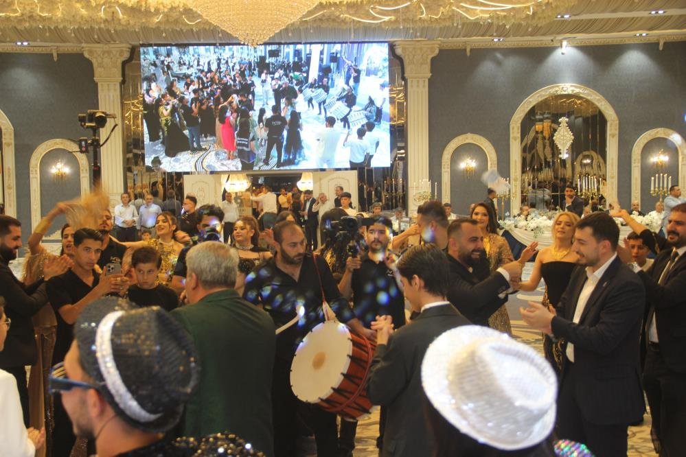 Terörsüz Türkiye’ye destek! Aşiret sünnetinde bütün takılar şehit çocuklarına gidecek