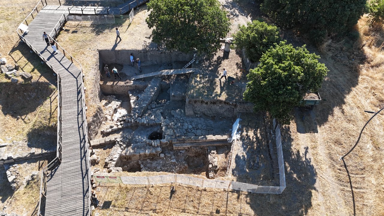 The Odyssey merakı gözleri Troyadaki kazılara çevirdi: Tarihin gerçek izleri aranıyor!