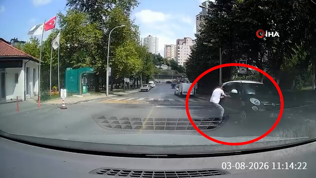 Yokuş aşağı kayan otomobili böyle durdurdu! Kahraman sürücü kamerada