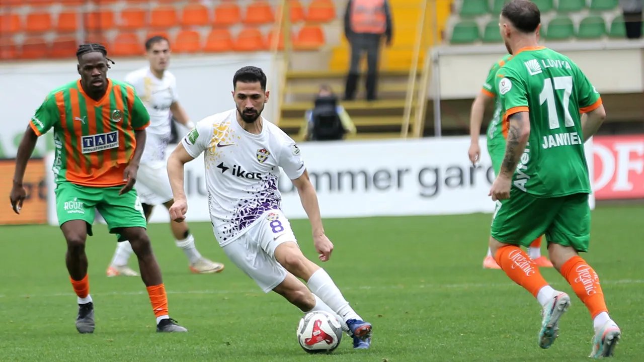Eyüpspor Alanyaspor maçı hangi kanalda, şifresiz canlı yayın nerede izlenir? Muhtemel ilk 11 maç kadrosu!