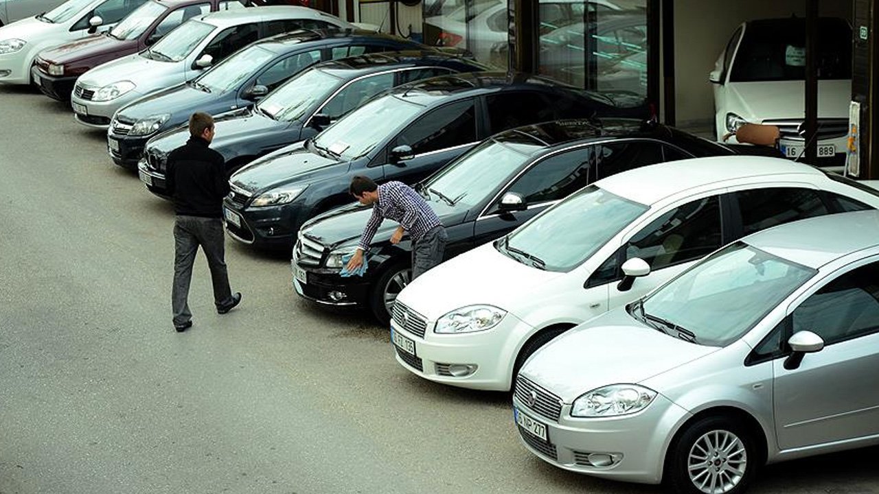 Fiyat artışı durdu fakat talep devam ediyor: İkinci el araç pazarı 5 milyon barajını aştı
