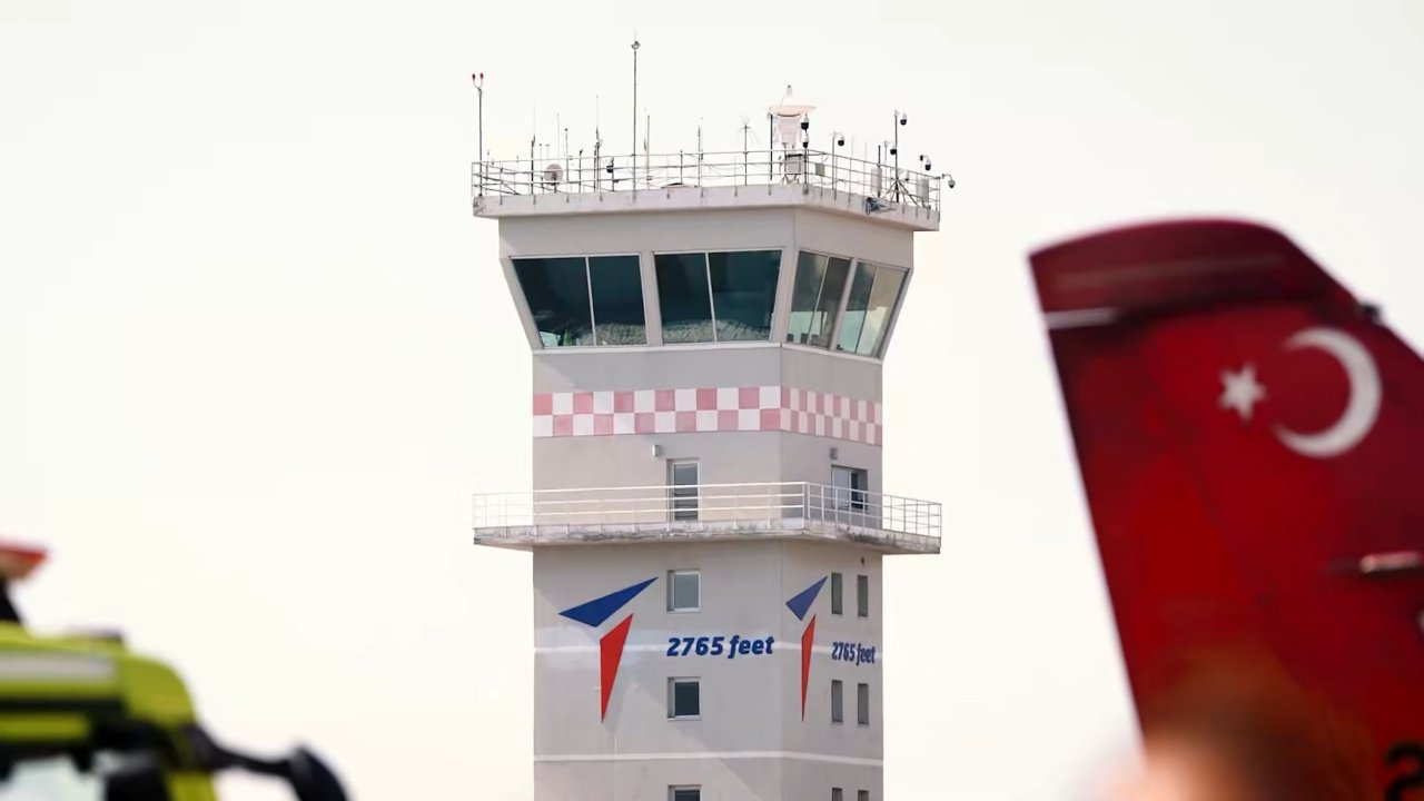Gök Vatan'da tarih yazıldı: İlk seri üretim HÜRJET gökyüzüyle buluştu!
