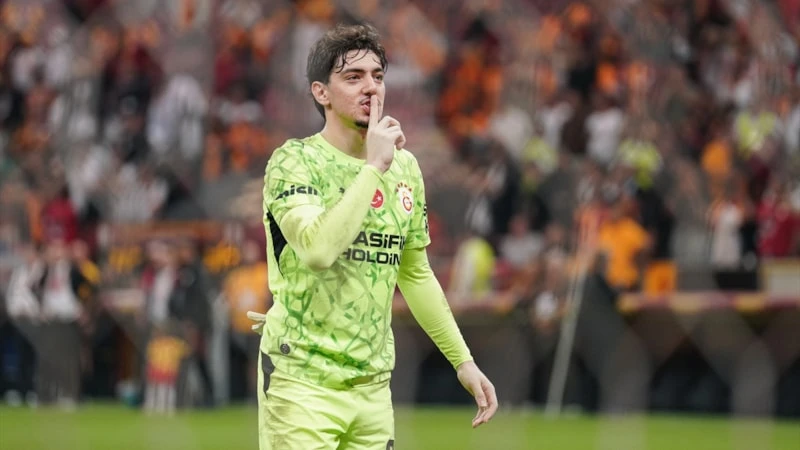Osimhen, Galatasaray’ı sırtladı, taşıyor