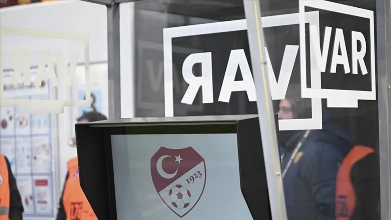 Samsunspor-Fenerbahçe maçının VAR hakemi belli oldu