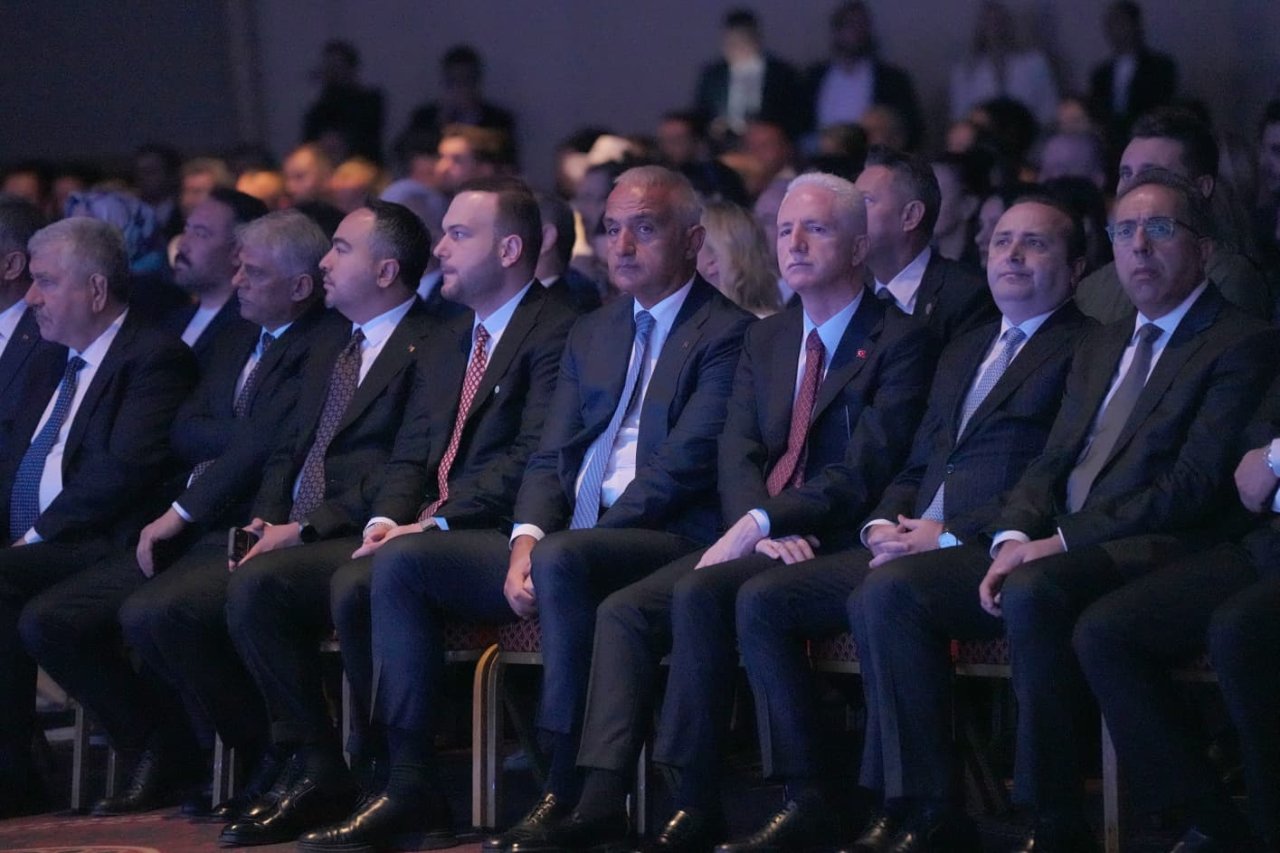 Bakan Ersoy’dan plastik atık uyarısı: Artık zaman kaybetme lüksümüz yok