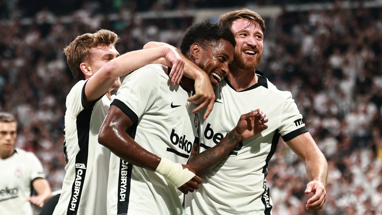 Beşiktaş'ta Italiano'dan Vlahovic kararı: Çorum FK 11'i belli oldu