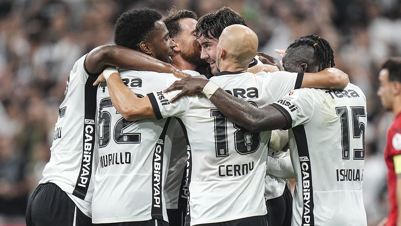 BEŞİKTAŞ'TAN GÖVDE GÖSTERİSİ!