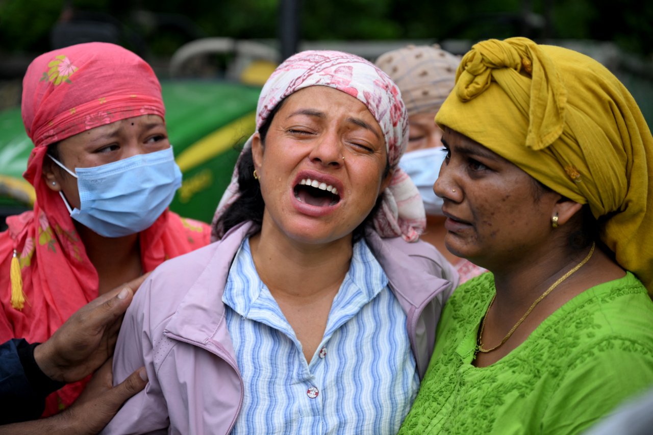 Nepaldeki acı her geçen gün artıyor! Cenazeleri koyacak yer kalmadı, bilanço ağırlaştı