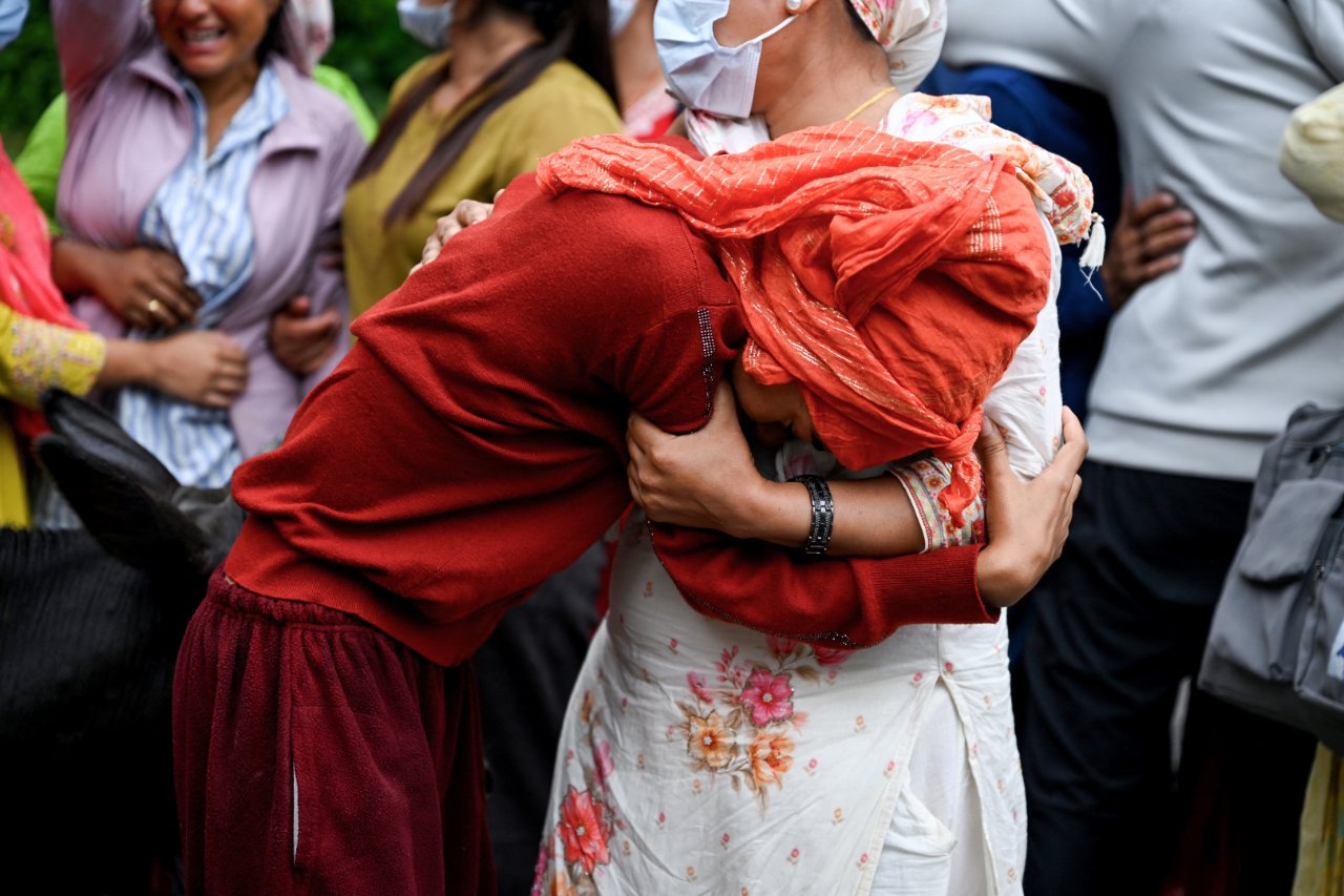 Nepaldeki acı her geçen gün artıyor! Cenazeleri koyacak yer kalmadı, bilanço ağırlaştı