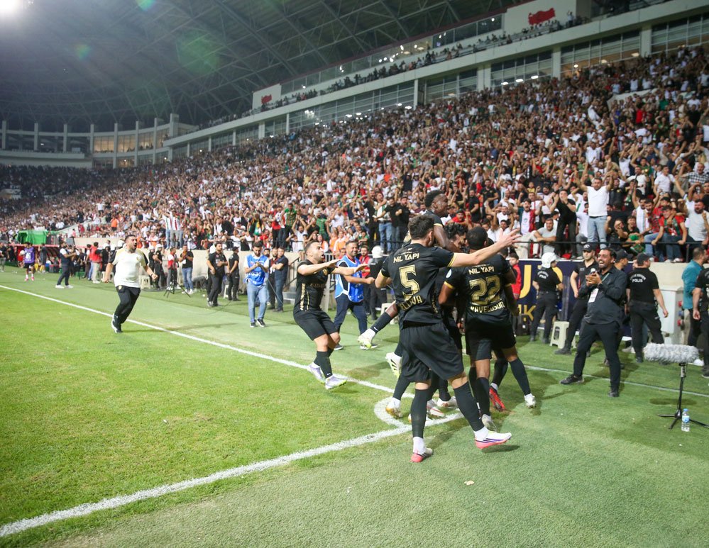 Trabzonspor, Diyarbakır'da 90'da yıkıldı: Salah'ın golü yetmedi