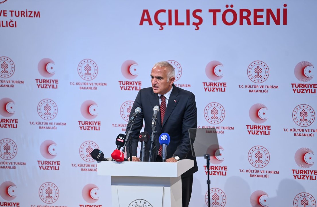 Bakan Ersoy Şırnak’tan kütüphanelerdeki Cumhuriyet rekorlarını açıkladı