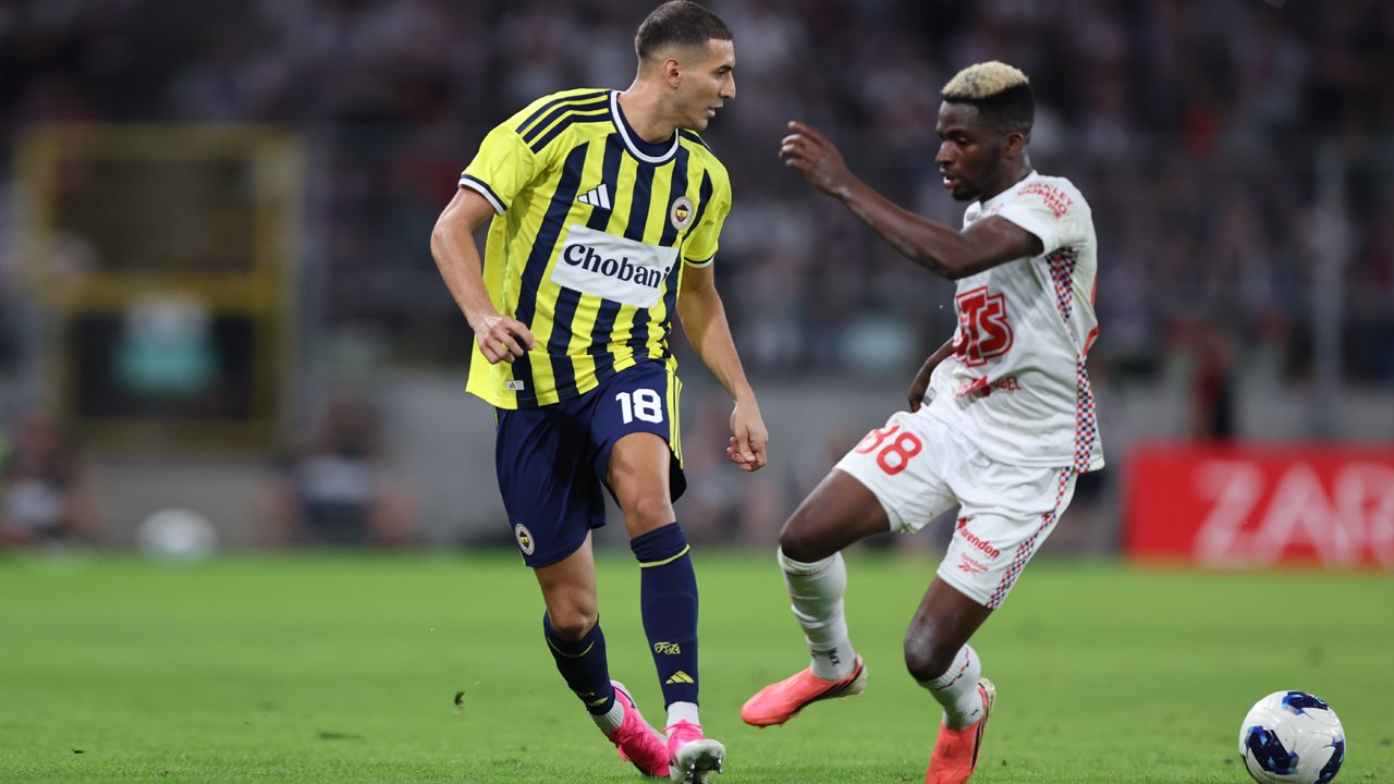 Fenerbahçe duyurdu: Yeni şort sponsoru belli oldu
