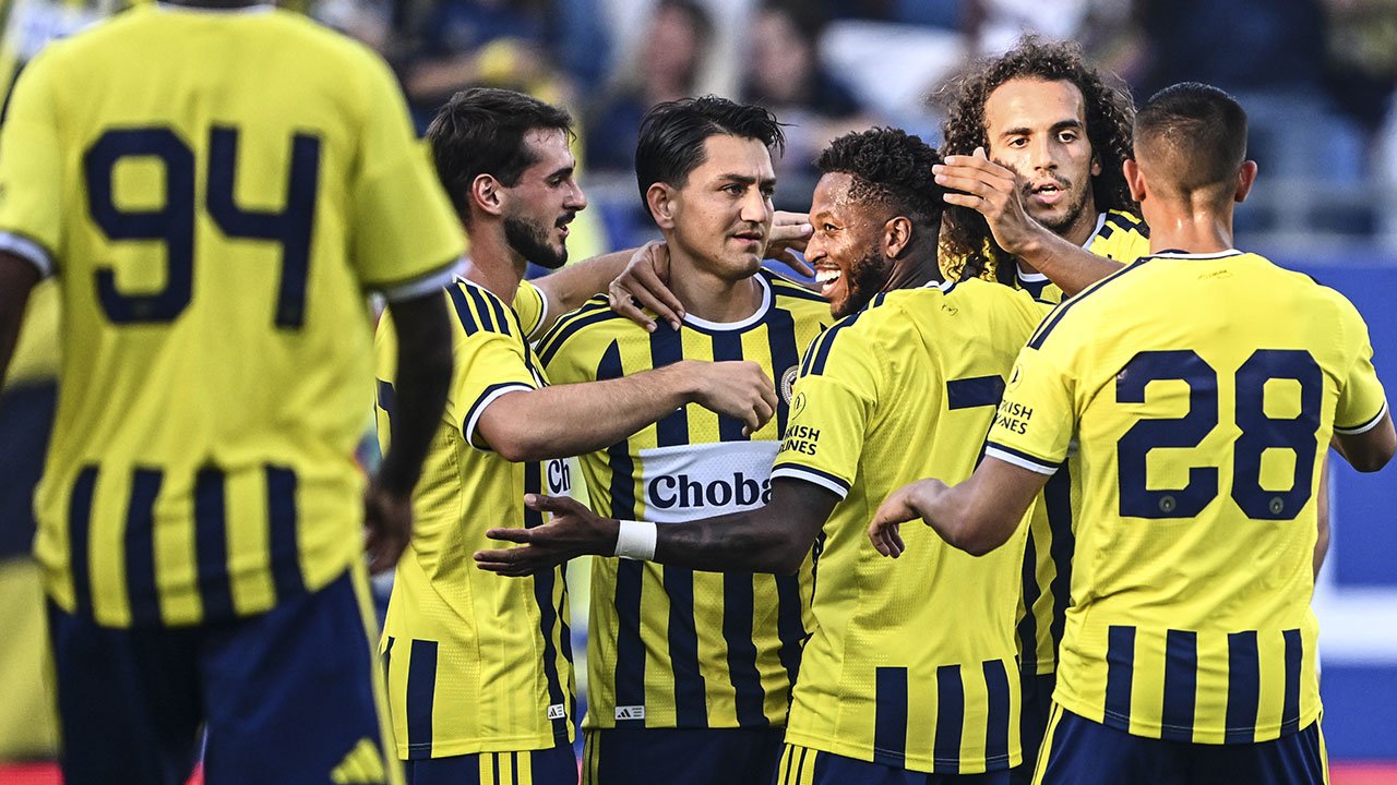 Fenerbahçeli yıldıza Süper Lig'den iki talip!