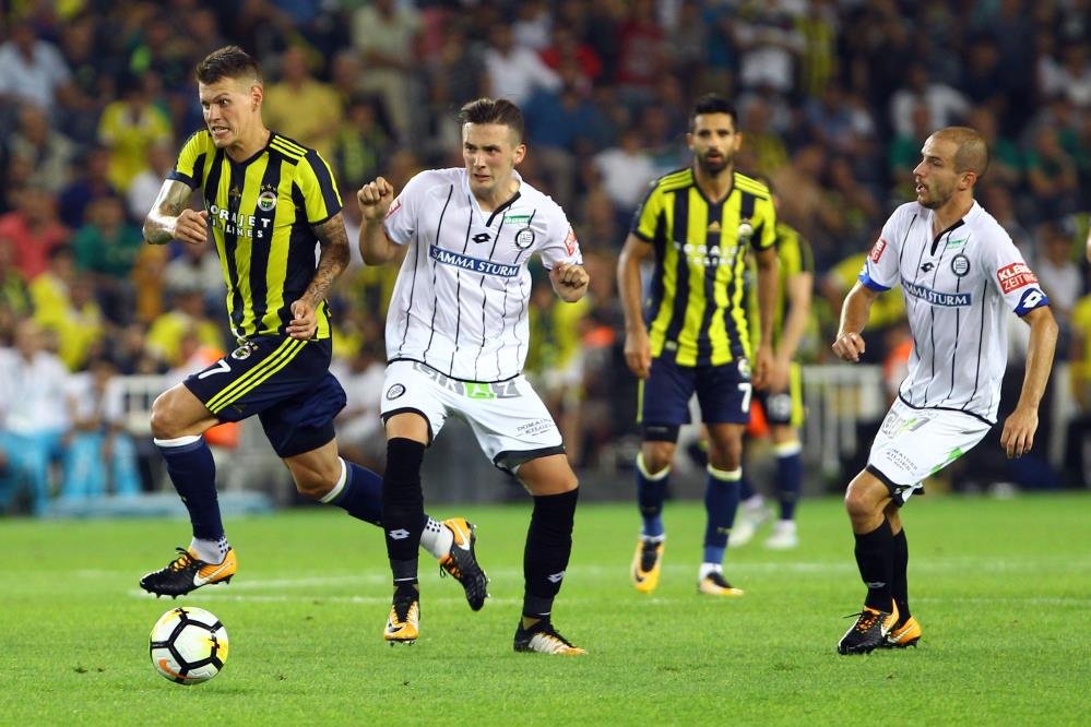 Fenerbahçe, bu sezon 3'üncü resmi maçına çıkacak.