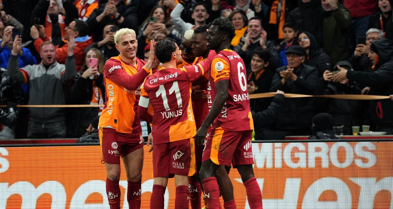 Galatasaray, Wilfried Singo için Monaco'ya 30,7 milyon euro bonservis ödedi.