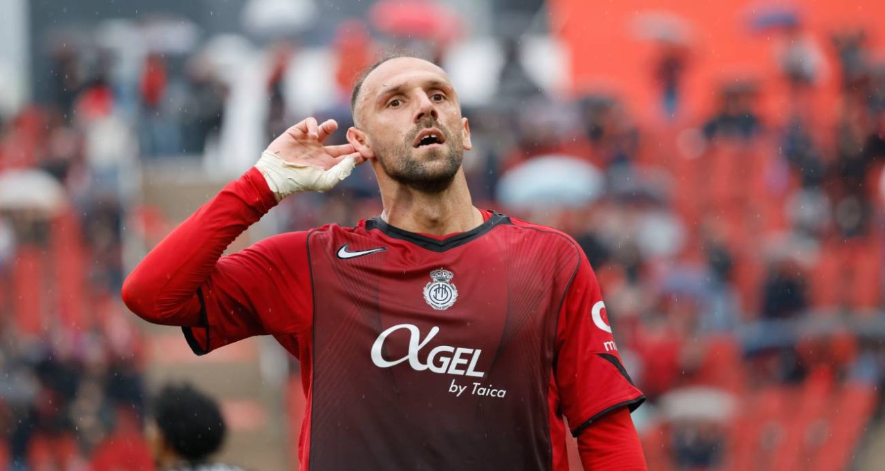 Kosovalı futbolcu, geçtiğimiz sezon 37 maçta 23 golattı ve 1 asist yaptı.