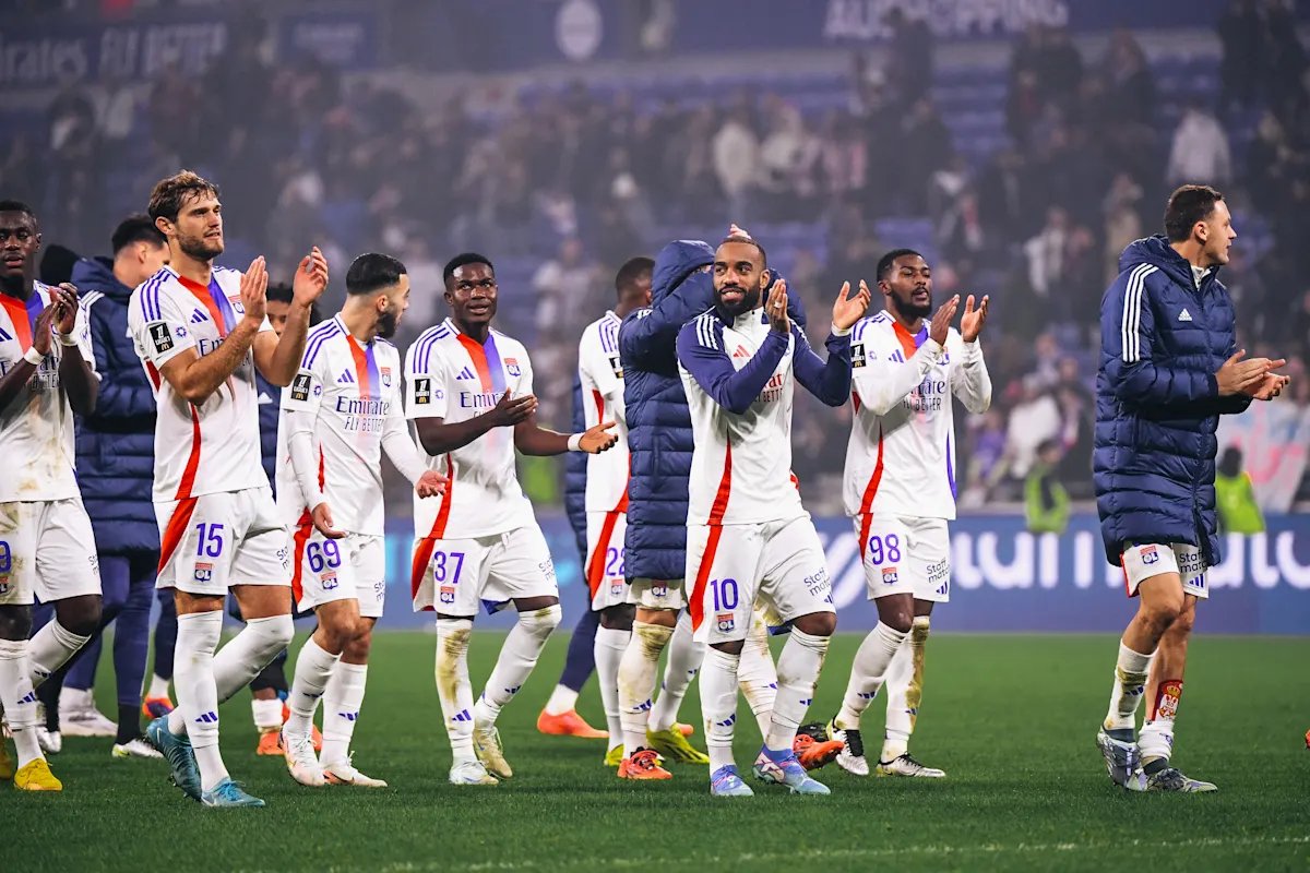 Sparta Prag-Lyon maçı ne zaman, saat kaçta? Fenerbahçenin rakibi bu akşam belli olacak!