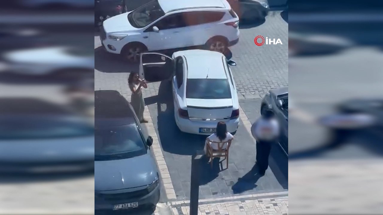 'Buraya park edemezsiniz' tartışması! Sandalyeye oturup yer tuttu